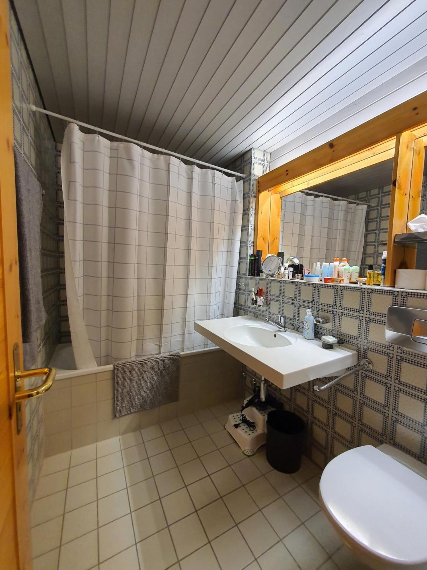 Schweizerhof Ferienwohnungen Lenzerheide 5 Room photo